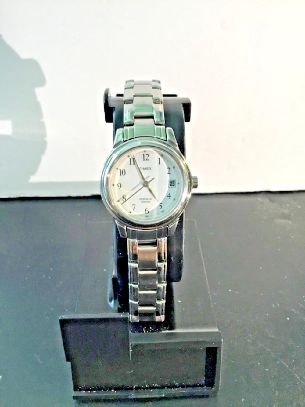Timex Porter Street Women's Watch --T25771--NICE--EASY TO READ==DATE DISPLAY==
